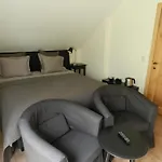 Le Bois De Champia Bed & Breakfast 4*