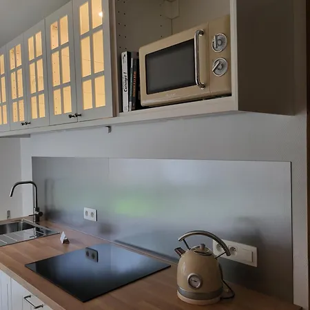 Le Bois De Champia Bed and Breakfast